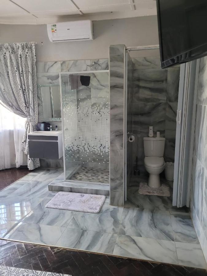 Palm Guesthouse Zeerust Εξωτερικό φωτογραφία